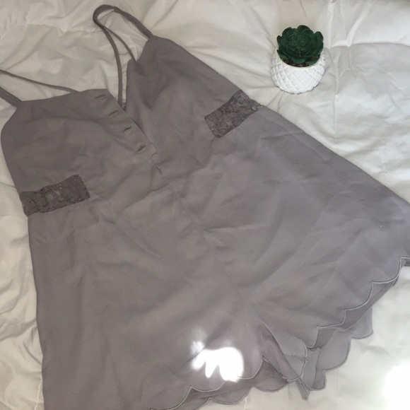 Romper - Picture 1 of 4